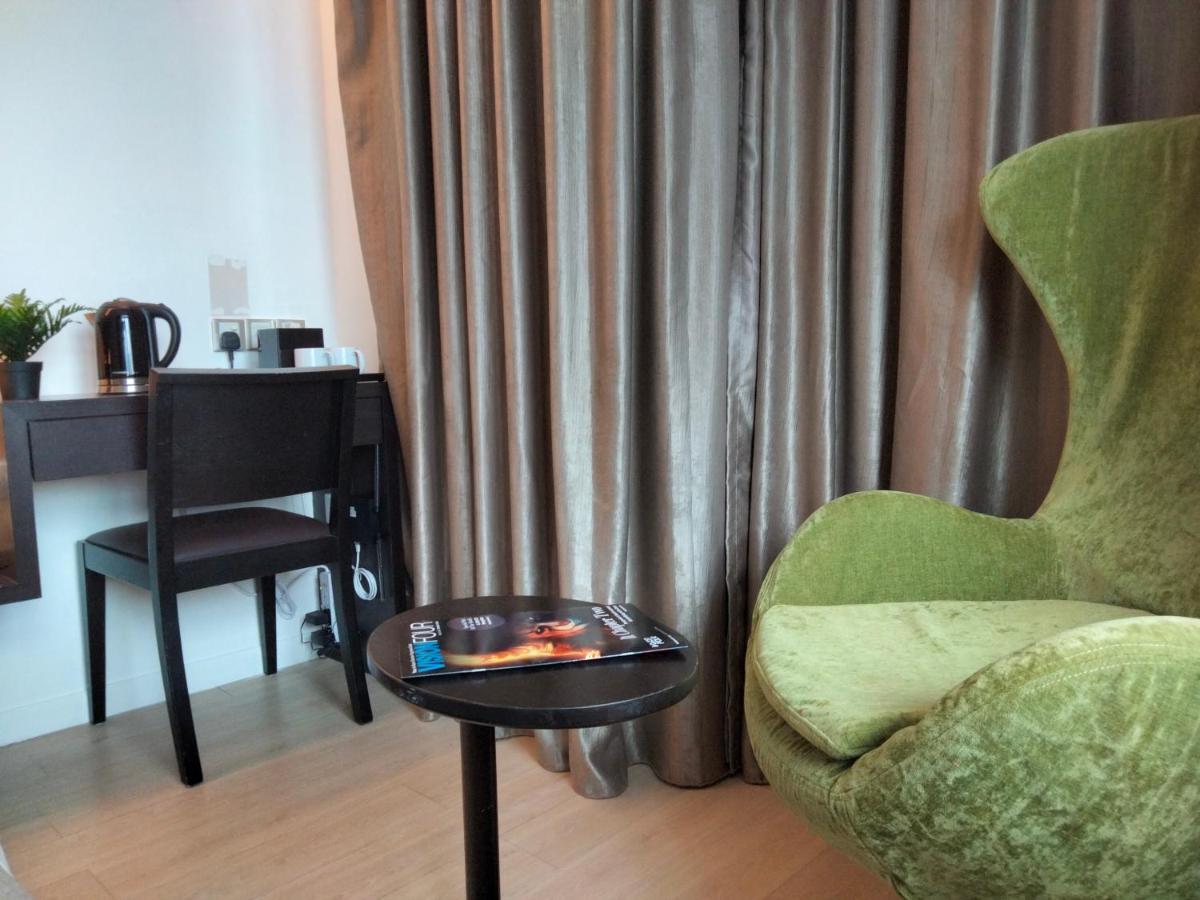 Centrestage Pj By Homebrickz Petaling Jaya Bagian luar foto