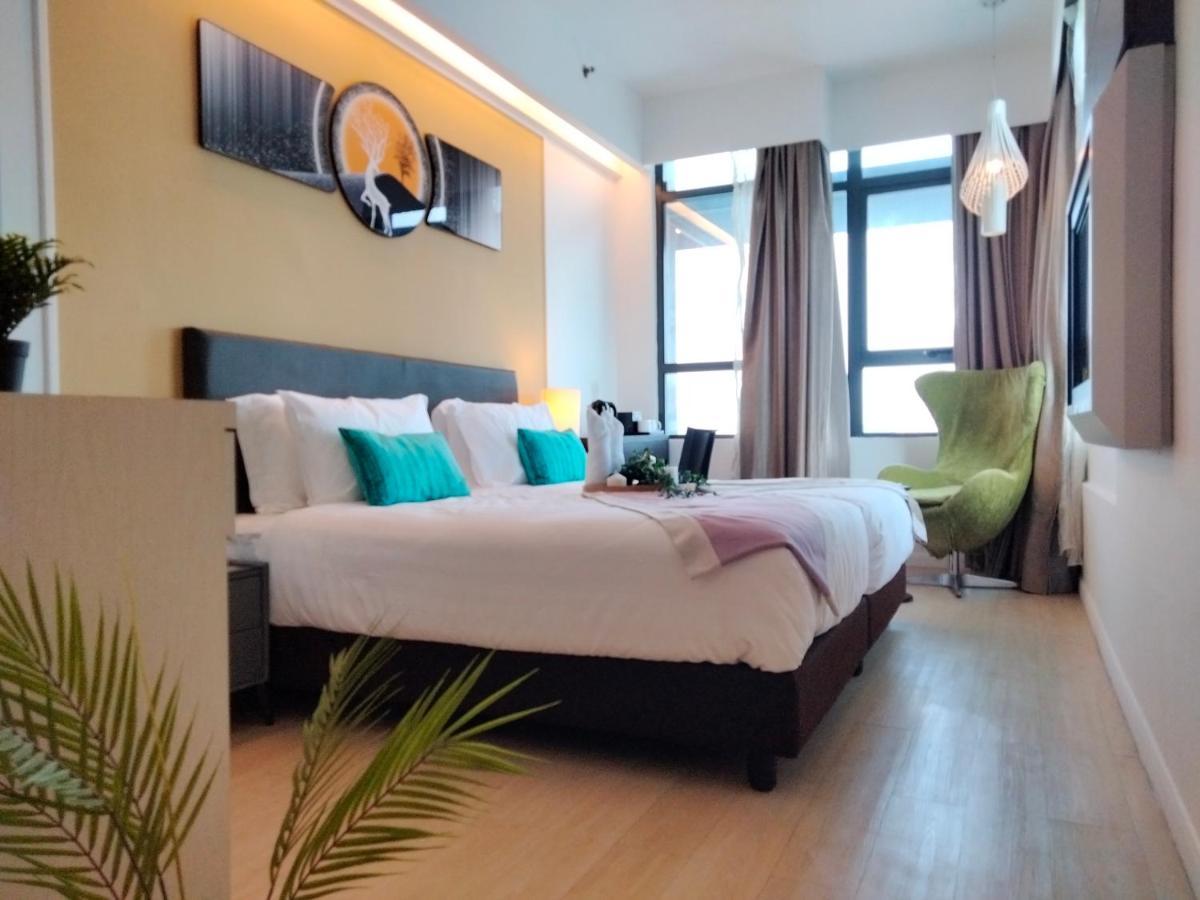 Centrestage Pj By Homebrickz Petaling Jaya Bagian luar foto