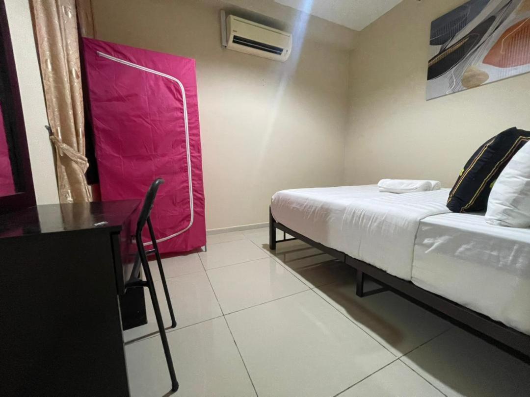 Centrestage Pj By Homebrickz Petaling Jaya Bagian luar foto
